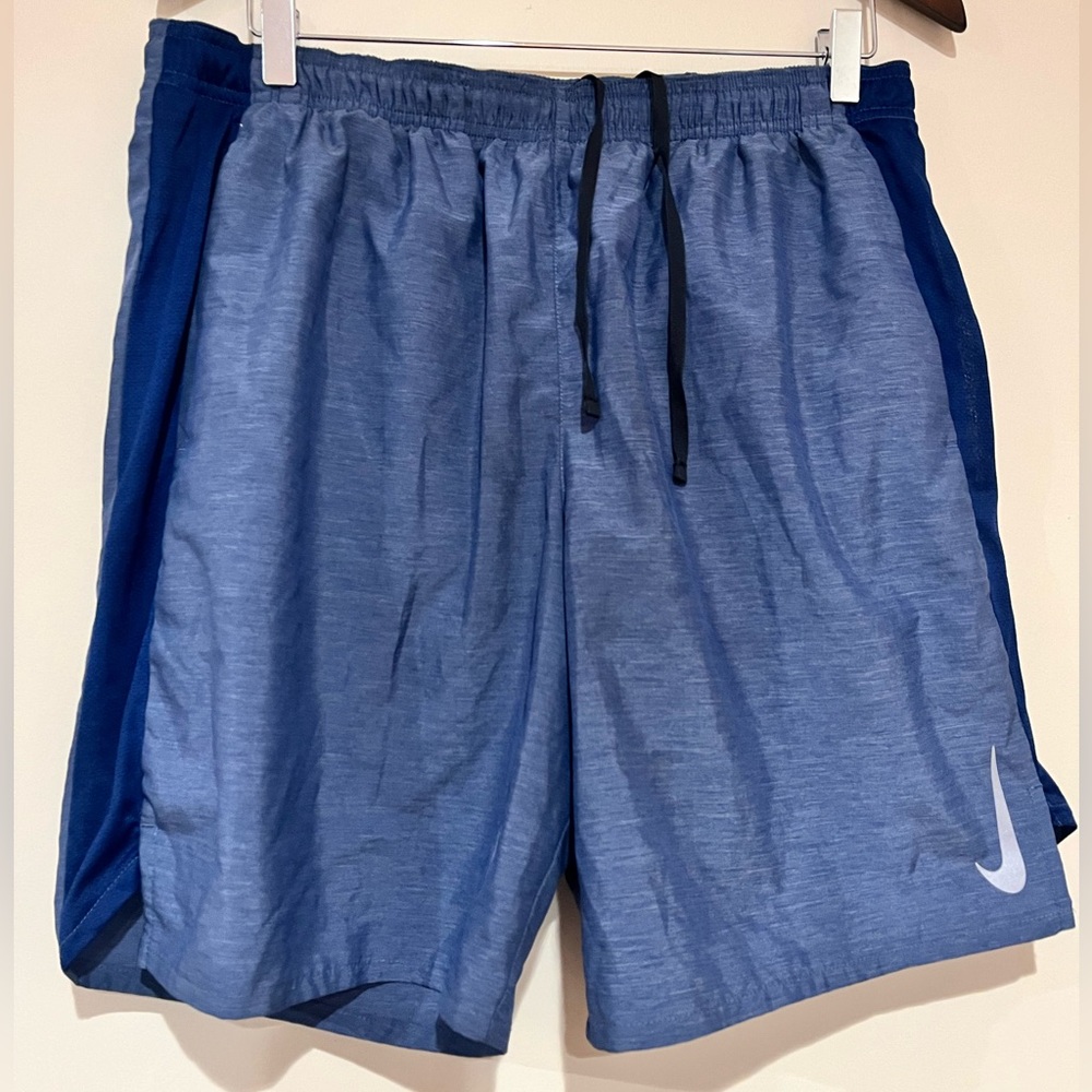 Nike Challenger 9 inch Running Shorts Men’s Size XL